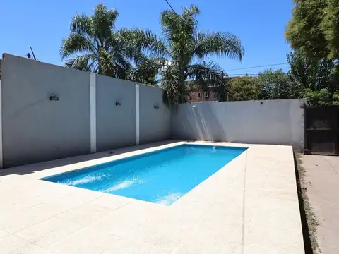 Casa en Venta en Del Viso 4 amb con pileta