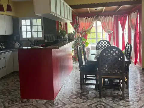 Casa en Alquiler en Club El Carmen, USD 1.500