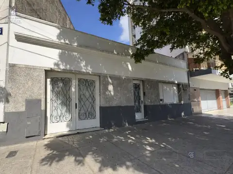 Av. Donato Alvarez al 2300