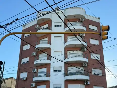 Alvarado 600, Piso 4
