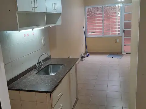 ALQUILER | DÚPLEX DE 1 DORMITORIO – ZONA LÓPEZ TORRES Y TRINCHERAS DE SAN JOSÉ