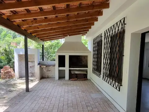 VENTA - Casa en Funes