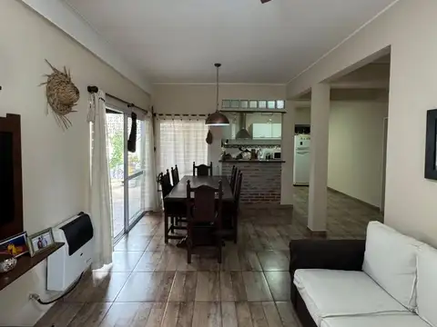Depto Tipo Casa en Venta con 1 cocheras
