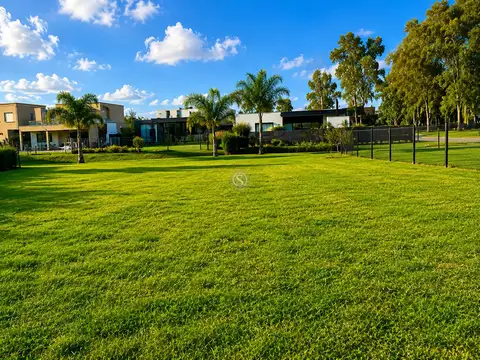 Pilar del Este- Santa Elena 100