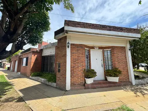 Casa 5 ambientes en venta en Haedo