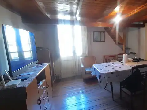 Depto Tipo Casa 8 ambientes con 4 baños