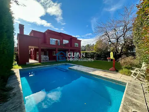 Casa en Venta de 4 dormitorios