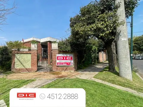 Casa 2 dormitorios Venta - Mart.-Fleming/Panam.