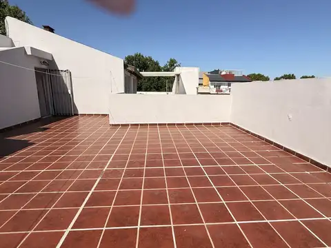 GUAMINI 1100, Piso 1