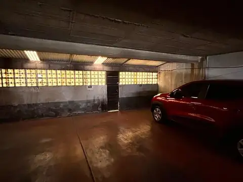 Cochera en  Acassuso