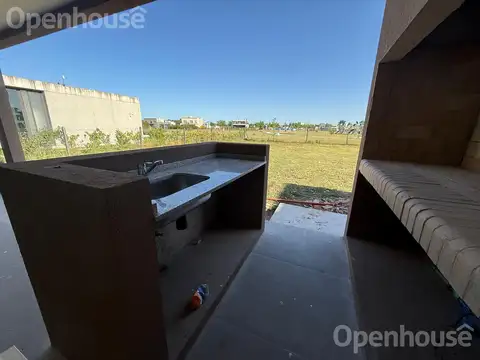HERMOSA Casa EN SAN PABLO A UN ESPACIO VERDE 