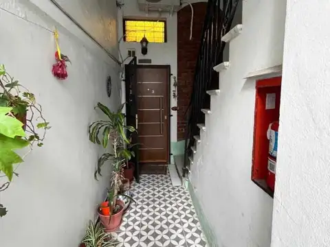 Depto Tipo Casa 4 ambientes con 2 baños