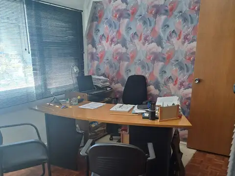 Sarmiento 1600, Piso 4