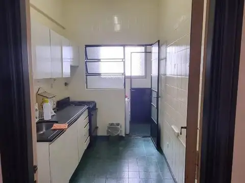 EXCELENTE DEPTO. RECIEN PINTADO LISTO PARA VIVIR