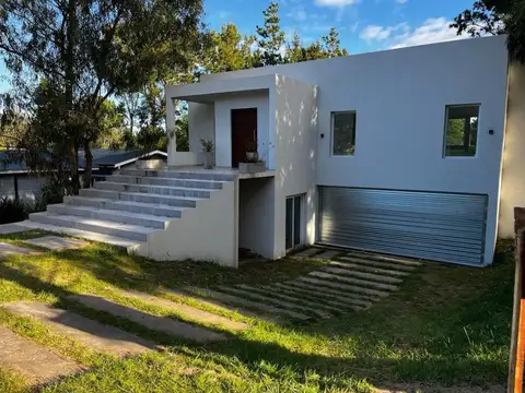 Casa en Venta en Costa Esmeralda, USD 290.000