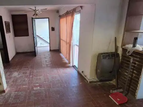 Depto Tipo Casa en Venta 49 años