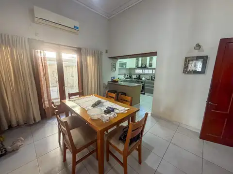 Casa en Venta en 30 De Octubre, USD 350.000