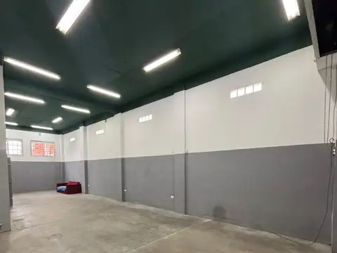 Avenida Valentín Vergara 2400
