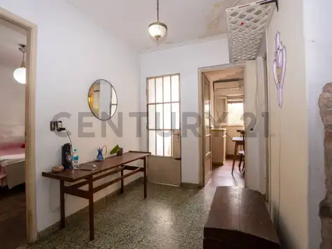 Vendemos PH de 2 dormitorios con terraza y  parque propio