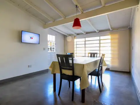 Casa 3 ambientes con 1 baño