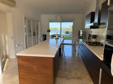 Casa en Alquiler en Santa Maria del Tigre, USD 9.900