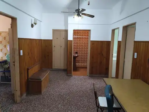 Perón 3400, Piso 1