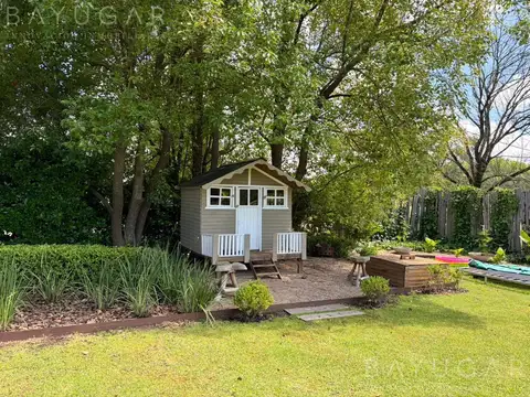 Casa 4 ambientes con 3 baños