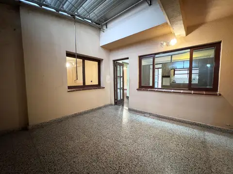 VENTA - PH dos dormitorios con patio. Pichincha, Rosario