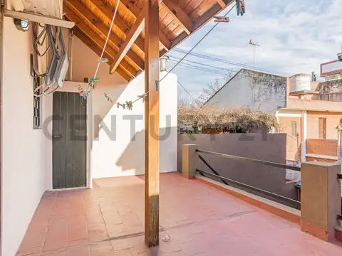 Avenida Lisandro de la torre 4900, Piso 0