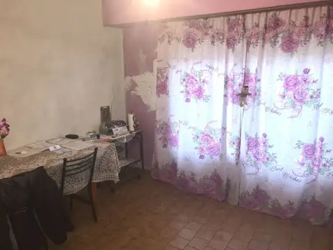 Casa en Venta en Adrogue, USD 130.000