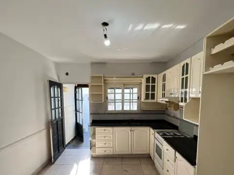 Departamento en alquiler en José León Suarez!