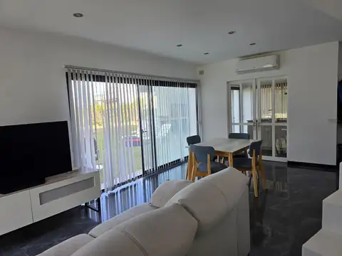 VENTA - CASA 2 DORMITORIOS - FINCAS DE IBARLUCEA