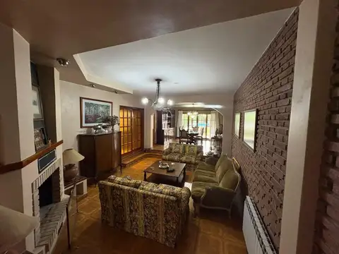 CASA 6 DORMITORIOS VENTA TRES CERRITOS SALTA