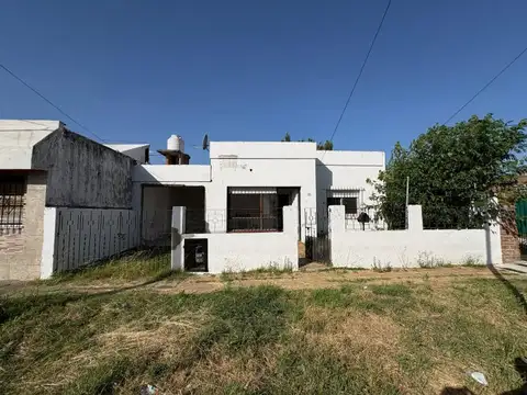 ALQUILER de Casa en Terreno Propio de 300 m²