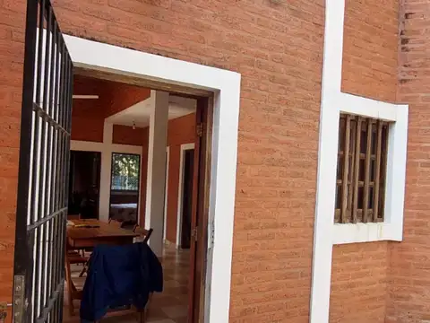 Casa en Venta en Paso De La Patria, USD 70.000