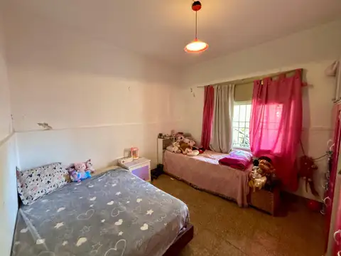Casa 4 ambientes con 1 baño