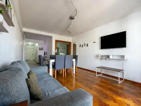 Venta Departamento 3 amb con Balcon y escritorio