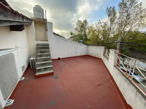 Depto Tipo Casa 5 ambientes con 3 baños