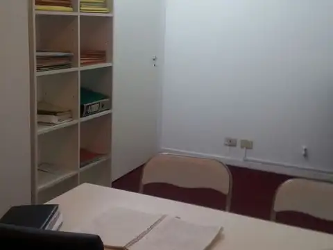 OFICINA EN PLENO CENTRO DE OLIVOS-OPORTUNIDAD 