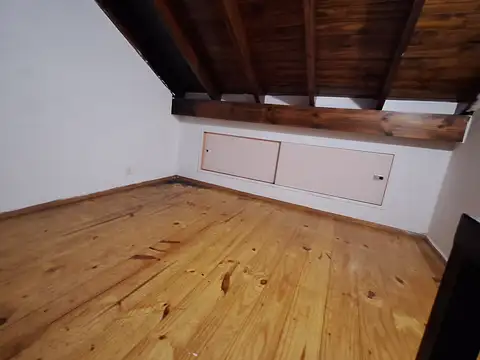   Dúplex de 2 ambientes y medio en alquiler — Villa Luzuriaga, San Justo (GD-138)