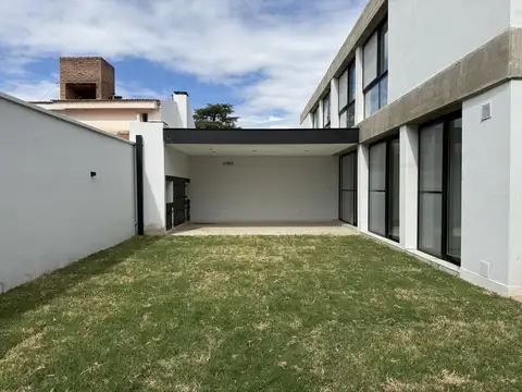 Casa en Venta en Villa Belgrano, USD 330.000