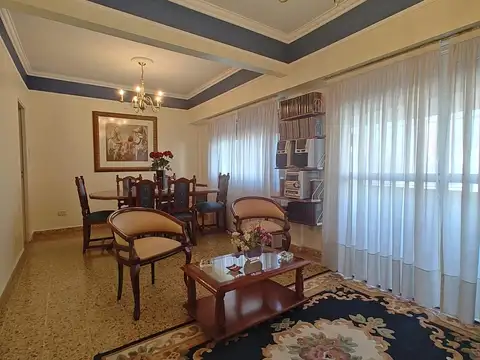 Departamento en venta 4 ambientes con cochera