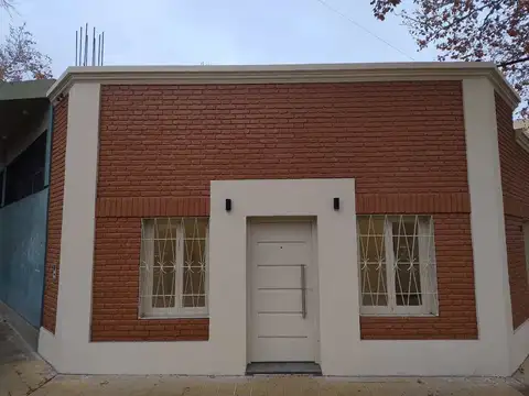 Departamento/Local comercial planta baja. Capital