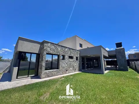 OPENHOUSE alquila casa de categoría en Bº Gran Boedo