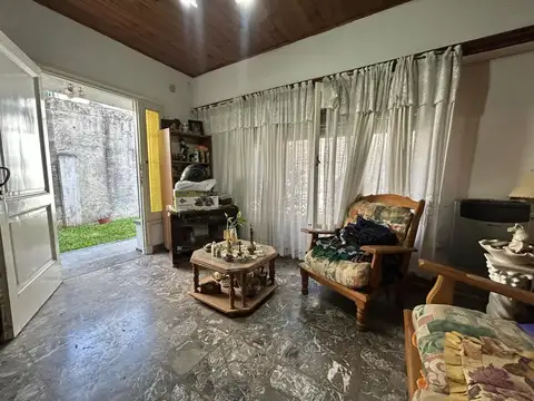 Depto Tipo Casa en Venta de 4 dormitorios
