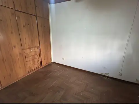 Depto Tipo Casa en Venta 45 años