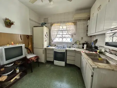 Depto Tipo Casa en Venta en Villa Adelina, USD 135.000