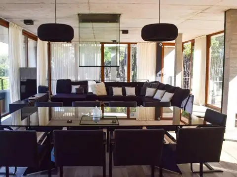 Casa en Venta en Villarobles, USD 1.450.000