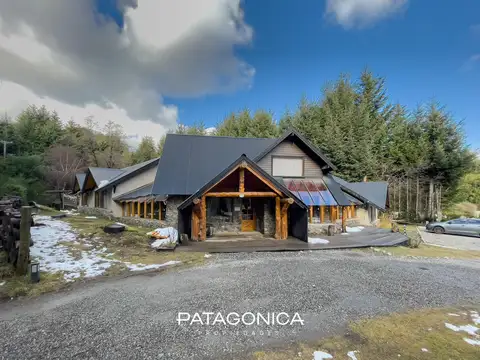 Hostería 340m2 + 2 casas 182m2 lote 3.500m2,s/ruta 40 y Acc. C° BAYO, VILLA LA ANGOSTURA