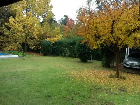Casa en Venta con 2 cocheras